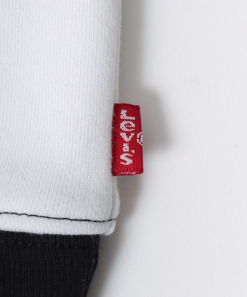 Levi's(リーバイス)の「Levi's/リーバイス ワンポイントロゴ 切替 裏起毛 スエットトレーナー(スウェット・メンズ・ブラック/ブルー・M/L)」の9枚目の写真