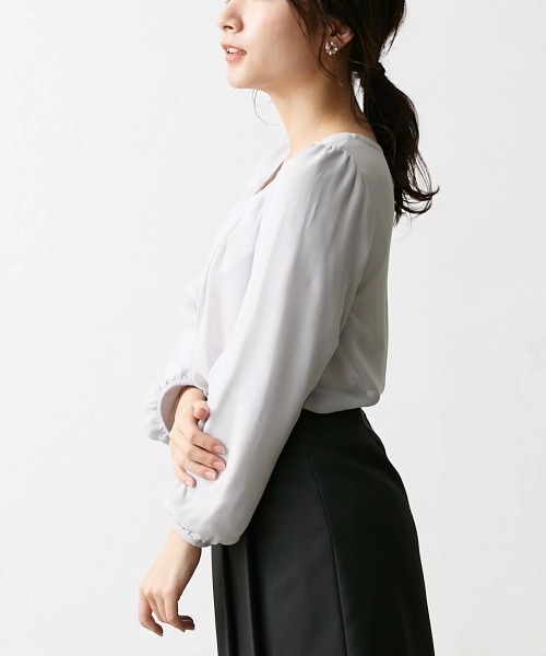 Petitjo（プッチージョ）の「小さいサイズ　こっそりあったかシフォン長袖ブラウス（裏起毛カットソー裏地付き）　低身長さん・小柄女性（シャツ/ブラウス・レディース・パープル/ベージュ/オフホワイト/ネイビー/グレー・PM/PS(XS－S)/PL/PS）」の11枚目の写真