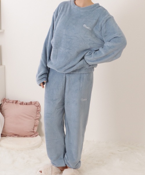 Lace Ladies（レースレディース）の「アルファベット刺繍付きふわもこルームウエア（ルームウェア/パジャマ・レディース・グレー/ブルー/ホワイト/ピンク/ブラウン/レッド・FREE）」の4枚目の写真