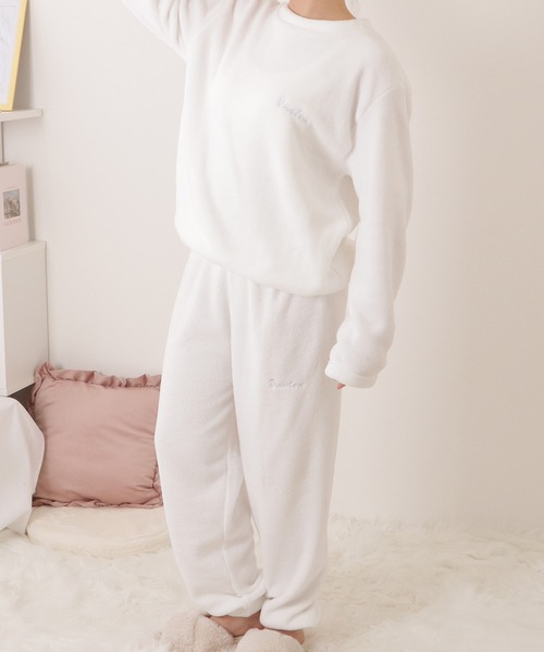 Lace Ladies（レースレディース）の「アルファベット刺繍付きふわもこルームウエア（ルームウェア/パジャマ・レディース・グレー/ブルー/ホワイト/ピンク/ブラウン/レッド・FREE）」の19枚目の写真