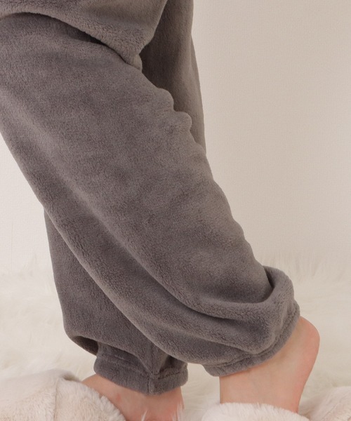 Lace Ladies（レースレディース）の「アルファベット刺繍付きふわもこルームウエア（ルームウェア/パジャマ・レディース・グレー/ブルー/ホワイト/ピンク/ブラウン/レッド・FREE）」の16枚目の写真