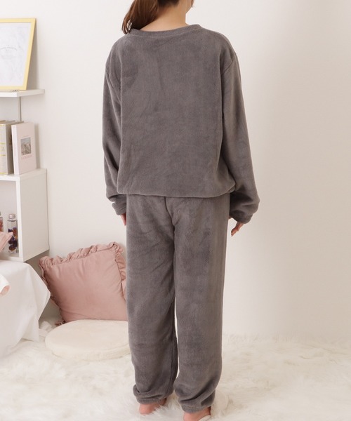 Lace Ladies（レースレディース）の「アルファベット刺繍付きふわもこルームウエア（ルームウェア/パジャマ・レディース・グレー/ブルー/ホワイト/ピンク/ブラウン/レッド・FREE）」の7枚目の写真