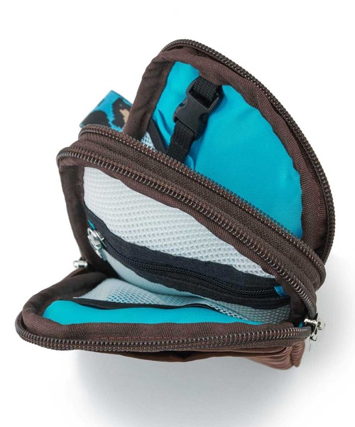 ELLEgirl(エルガール)の「7ポケットマルチスマホショルダーバッグ【ELLEgirl/エル ガール】(ショルダーバッグ・レディース・ベージュ/ブラック/ダークブラウン・FREE)」の16枚目の写真