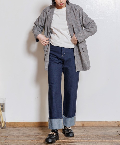 mili an deni(ミリアンデニ)の「ロールアップデニムパンツ(デニムパンツ・レディース・ブラック/インディゴブルー/ブルー/サックスブルー・M)」の12枚目の写真