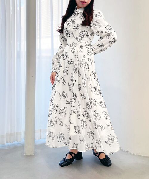 MAJESTIC LEGON（マジェスティックレゴン）の「フロッキーフラワーシャツワンピ（シャツワンピース・レディース・ホワイト系その他2/ブラック系その他/グリーン系その他・MEDIUM/SMALL/X-SMALL）」の15枚目の写真