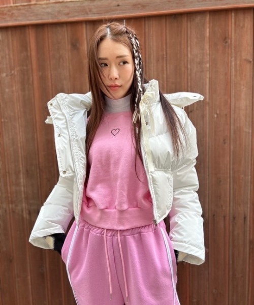 eimy istoire ピンク クロップドスウェット 完売品 ipugo/イプゴ 裏起毛ハート刺繍クロップド丈スウェット