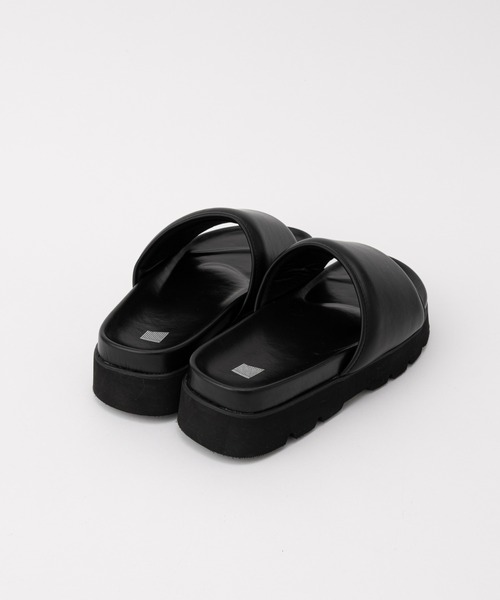 COLONY 2139(コロニートゥーワンスリーナイン)の「パテッドサンダル(サンダル・メンズ・ブラック・LARGE/MEDIUM)」の8枚目の写真