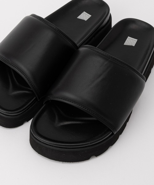 COLONY 2139(コロニートゥーワンスリーナイン)の「パテッドサンダル(サンダル・メンズ・ブラック・LARGE/MEDIUM)」の11枚目の写真