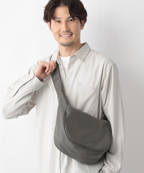 GLOBAL WORK（グローバルワーク）の「撥水ソフトショルダー/105201（ショルダーバッグ・メンズ・グレー/ブラック/ベージュ・FREE）」の16枚目の写真