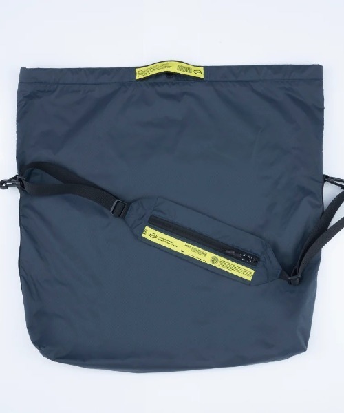 TIMELESS COMFORT(タイムレスコンフォート)の「WEEKEND(ER)(ウィークエンダー) LIGHTWEIGHT PACKABLE SHOULDERBAG(ショルダーバッグ・レディース・オレンジ/オリーブ/グレー/ブラック・ONE SIZE)」の12枚目の写真