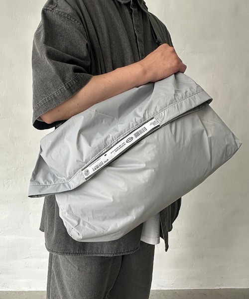 TIMELESS COMFORT（タイムレスコンフォート）の「WEEKEND(ER)（ウィークエンダー）LW PACKABLE SHOULDER BAG（ショルダーバッグ・レディース・グレー/オリーブ/ブラック/オレンジ/ライトグレー・ONE SIZE）」の8枚目の写真