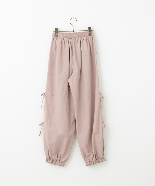 BISKEE（ビスキー）の「サイドリボン カーゴパンツ(140㎝～160㎝)（カーゴパンツ・キッズ・ブラック/ピンク/オフホワイト/グレー/サックスブルー・150cm/140cm/160cm/130cm）」の11枚目の写真