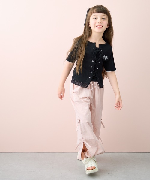BISKEE（ビスキー）の「サイドリボン カーゴパンツ(140㎝～160㎝)（カーゴパンツ・キッズ・ブラック/ピンク/オフホワイト/グレー/サックスブルー/ベージュ・150cm/140cm/160cm/130cm）」の20枚目の写真
