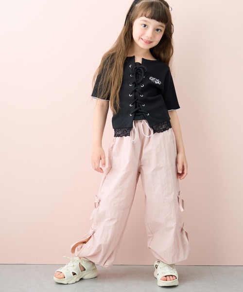 BISKEE（ビスキー）の「サイドリボン カーゴパンツ(140㎝～160㎝)（カーゴパンツ・キッズ・ブラック/ピンク/オフホワイト/グレー/サックスブルー/ベージュ・150cm/140cm/160cm/130cm）」の22枚目の写真