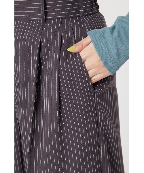 RODEO CROWNS WIDE BOWL（ロデオクラウンズワイドボウル）の「ダブルタックワイドスラックス（スラックス・レディース・ブラック/ブルー系その他3/グレー系その他/グレー・SMALL/MEDIUM）」の14枚目の写真