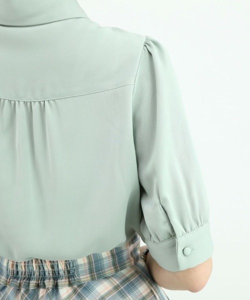 F i.n.t(フィント)の「【新色追加】リボンタイ付きロゴ刺繍衿ブラウス/fint(シャツ/ブラウス・レディース・ミント/オフホワイト/ライトグレー・FREE)」の19枚目の写真