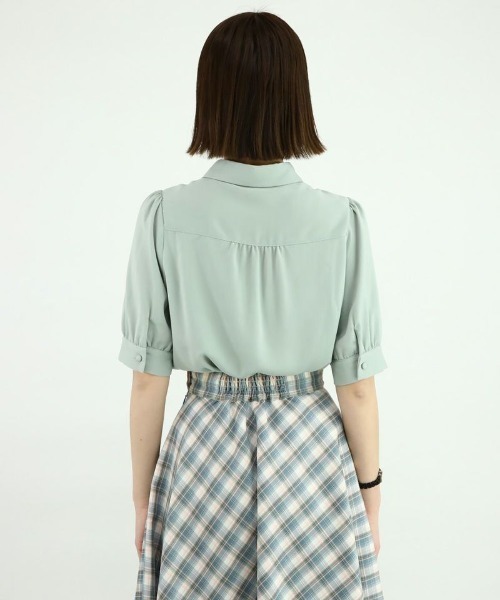 F i.n.t(フィント)の「【新色追加】リボンタイ付きロゴ刺繍衿ブラウス/fint(シャツ/ブラウス・レディース・ミント/オフホワイト/ライトグレー・FREE)」の21枚目の写真