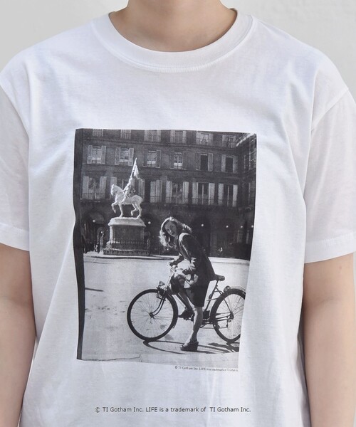 quaranciel(カランシエル)の「quaranciel:〈洗濯機可能〉LIFE フォト コットン Tシャツ(Tシャツ/カットソー・レディース・ホワイト・ONE SIZE/FREE)」の13枚目の写真