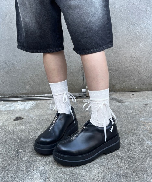 WHO'S WHO gallery（フーズフーギャラリー）の「ファスナープラットフォームシューズ（スニーカー・レディース・ブラック/オフホワイト/シルバー・MEDIUM/LARGE）」の9枚目の写真