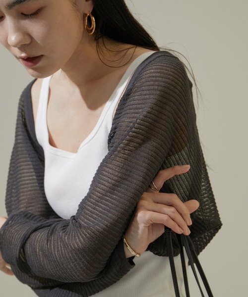 SALON adam et rope'（サロン アダム エ ロペ）の「シアーメッシュボレロ【洗える】（カーディガン/ボレロ・レディース・チャコールグレー/オフホワイト・FREE）」の7枚目の写真