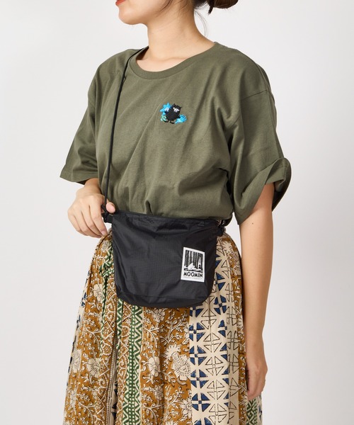 MOOMIN（ムーミン）の「MOOMIN / ムーミン ナイロン サコッシュ nylon BAG WNI（ショルダーバッグ・レディース・オリーブドラブ/ベージュ/ブラック・FREE）」の2枚目の写真