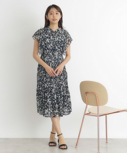 美品 mikiosakabe バイカラーフラワープリーツワンピース mikiosakabe バイカラーフラワープリーツワンピース