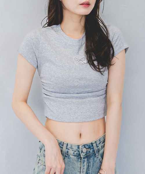 madrepadre(マドレパドレ)の「ラインストーン付きリボンプリントTシャツ(Tシャツ/カットソー・レディース・ブラック/グレー・SMALL/MEDIUM)」の1枚目の写真