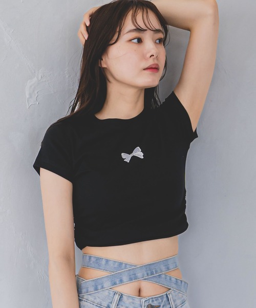 madrepadre(マドレパドレ)の「ラインストーン付きリボンプリントTシャツ(Tシャツ/カットソー・レディース・ブラック/グレー・SMALL/MEDIUM)」の3枚目の写真
