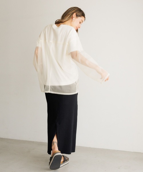 BAYFLOW（ベイフロー）の「[レイヤードスタイルに]チュールロングスリーブプルオーバー（Tシャツ/カットソー・レディース・ブラック/アイボリー・FREE）」の5枚目の写真