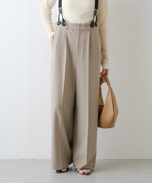 COLLAGE GALLARDAGALANTE（コラージュガリャルダガランテ）の「サスペンダーワイドスラックス（その他パンツ・レディース・ベージュ/ネイビー・FREE）」の7枚目の写真