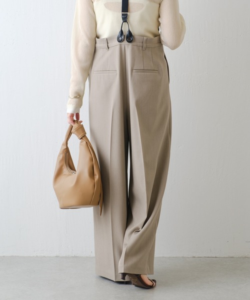COLLAGE GALLARDAGALANTE（コラージュガリャルダガランテ）の「サスペンダーワイドスラックス（その他パンツ・レディース・ベージュ/ネイビー・FREE）」の9枚目の写真