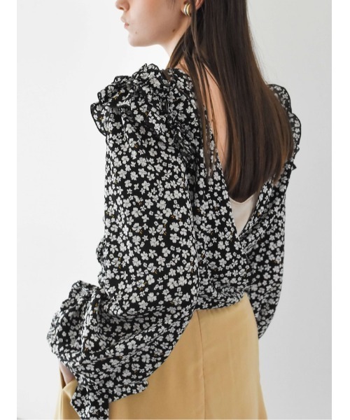 Katrin TOKYO(カトリーントーキョー)の「2way cache-coeur blouse(シャツ/ブラウス・レディース・ブラック系その他/グリーン系その他/ホワイト/ピンク・XS/FREE)」の3枚目の写真