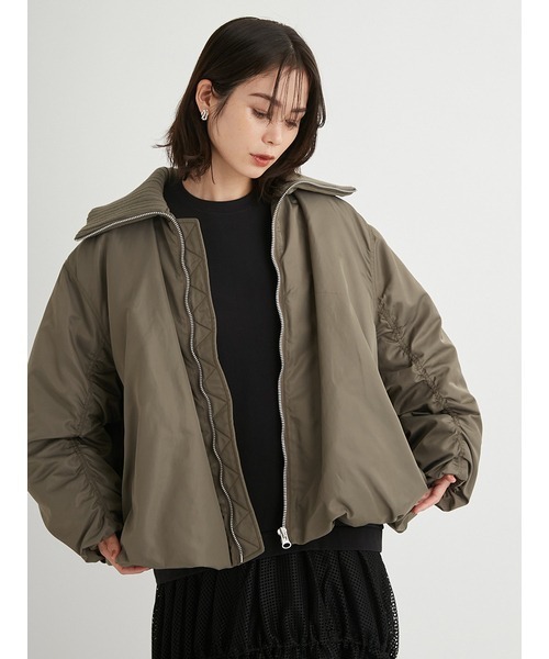 【完売品】emmi エミ 撥水リブカラーバルーンデザインブルゾン emmi（エミ）の「撥水リブカラーバルーンデザインブルゾン