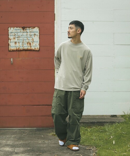 PENDLETON(ペンドルトン)の「【別注】PENDLETON / ピグメント ロングスリーブ T(Tシャツ/カットソー・メンズ・グレイッシュベージュ/グレイッシュブルー/チャコールグレー・SMALL/MEDIUM/LARGE/X-LARGE)」の14枚目の写真