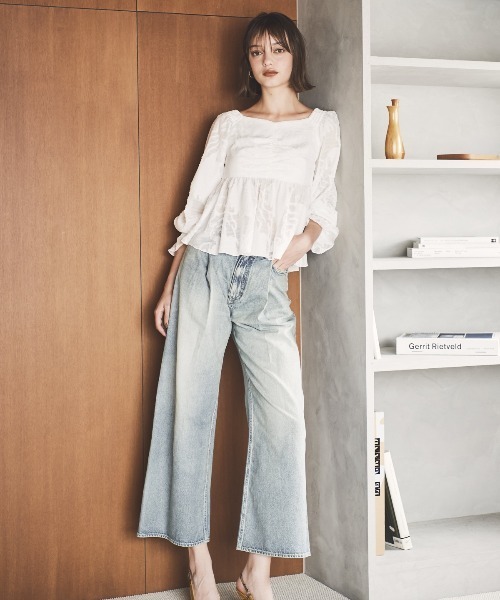 AND COUTURE(アンドクチュール)の「オパールシアーブラウス(シャツ/ブラウス・レディース・ミント/オフホワイト/ブラック・FREE)」の7枚目の写真