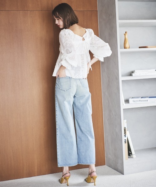 AND COUTURE(アンドクチュール)の「オパールシアーブラウス(シャツ/ブラウス・レディース・ミント/オフホワイト/ブラック・FREE)」の8枚目の写真