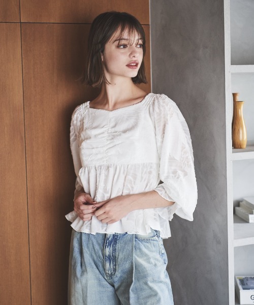 AND COUTURE(アンドクチュール)の「オパールシアーブラウス(シャツ/ブラウス・レディース・ミント/オフホワイト/ブラック・FREE)」の20枚目の写真