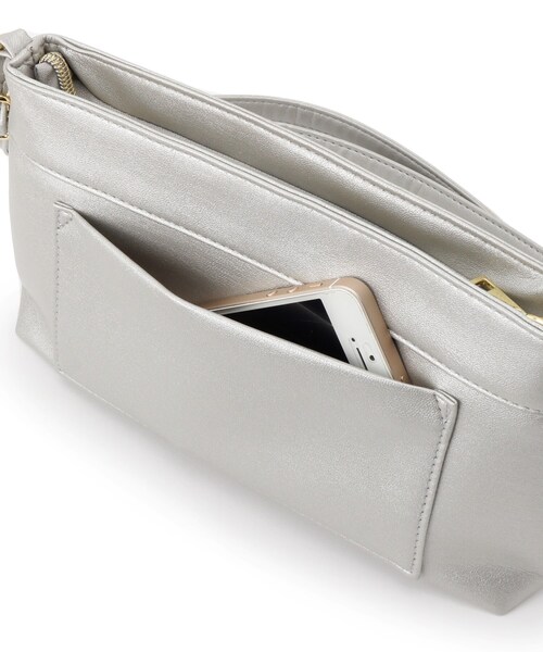 SHOO・LA・RUE（シューラルー）の「◆【軽量】大人かわいい フリルショルダーバッグ（ショルダーバッグ・レディース・アイボリー/ブラック/シルバー・00）」の13枚目の写真