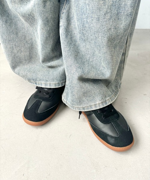 セール】フラットソールレースアップスニーカー OT3744