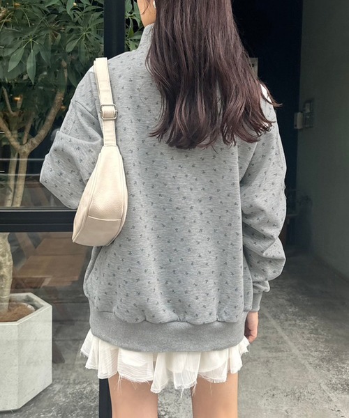 one after another NICE CLAUP(ワンアフターアナザーナイスクラップ)の「ハーフジップオーバーサイズスウェット(スウェット・レディース・チャコールグレー/杢グレー/アイボリー/オフホワイト/ブラウン・FREE)」の7枚目の写真