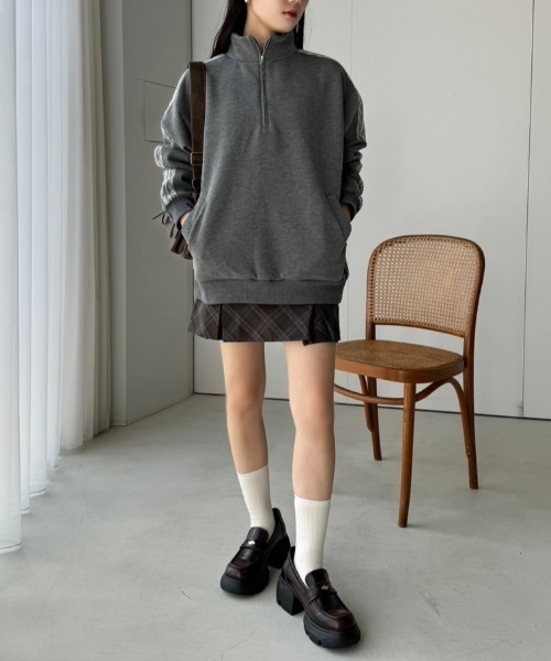 one after another NICE CLAUP(ワンアフターアナザーナイスクラップ)の「ハーフジップオーバーサイズスウェット(スウェット・レディース・チャコールグレー/杢グレー/アイボリー/オフホワイト/ブラウン・FREE)」の8枚目の写真