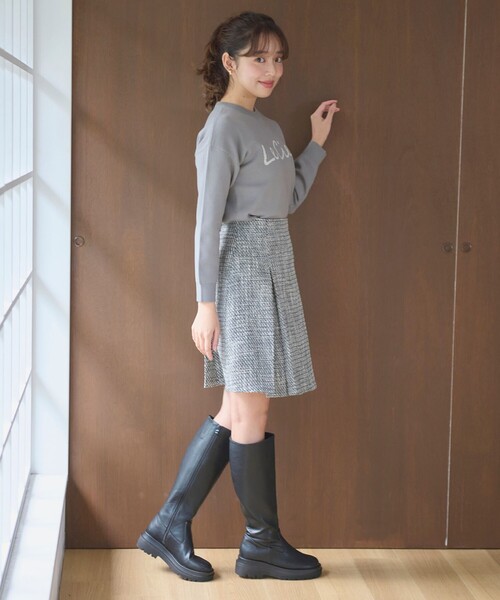 Feroux(フェルゥ)の「【洗える】レタードロゴ プルオーバーニット(ニット/セーター・レディース・グレー系/アイボリー系/ダークブラウン系・F)」の6枚目の写真