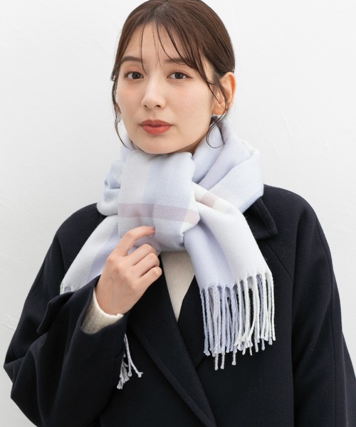 Honeys(ハニーズ)の「【シアバター加工・抗菌防臭・吸湿発熱】チェック柄ストール(ストール/ショール・レディース・グレー系/レッド系/ブルー系/イエロー系/グリーン系/ベージュ系・FREE)」の9枚目の写真