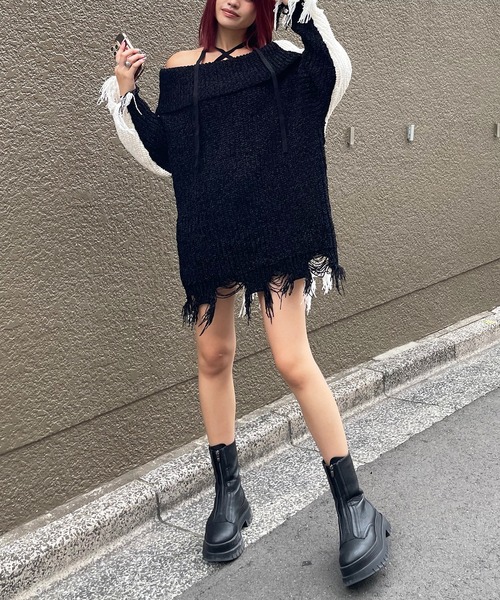 SPIRALGIRL(スパイラルガール)の「チョーカーオフショルバイカラーニット(ワンピース・レディース・ブルー/グレー/ブラック・FREE)」の11枚目の写真