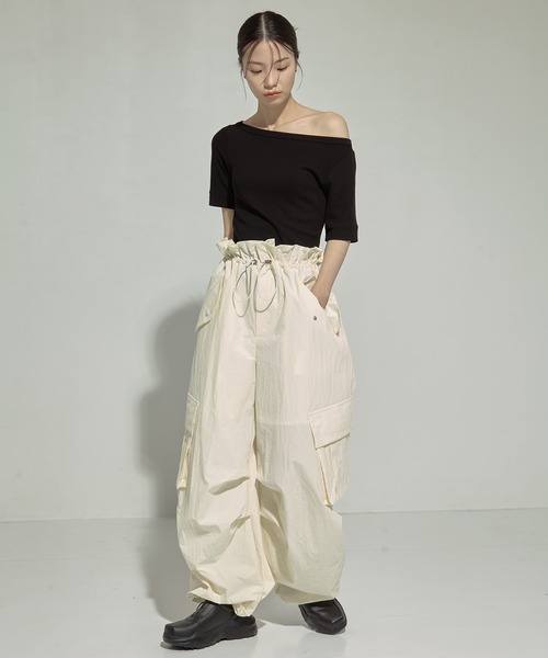 新品送料込【TROVE】カーゴパンツ　定価33000円 STUDIOUS 新品送料込【TROVE】カーゴパンツ 定価33000円 STUDIOUS - メルカリ