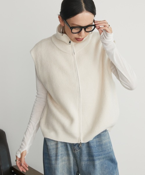 Auntie Rosa Holiday（アンティローザホリデー）の「ジップアップニットベスト（ベスト・レディース・ブラック/アイボリー/ブラウン・FREE）」の8枚目の写真