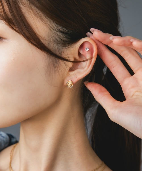 Os accessory(オズアクセサリー)の「Os -オズ- 【金属アレルギー対応】メタルローズピアス(ピアス(両耳用)・レディース・ゴールド/シルバー・ONE SIZE)」の11枚目の写真