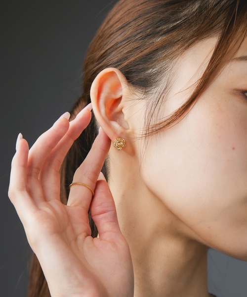 Os accessory(オズアクセサリー)の「Os -オズ- 【金属アレルギー対応】メタルローズピアス(ピアス(両耳用)・レディース・ゴールド/シルバー・ONE SIZE)」の16枚目の写真