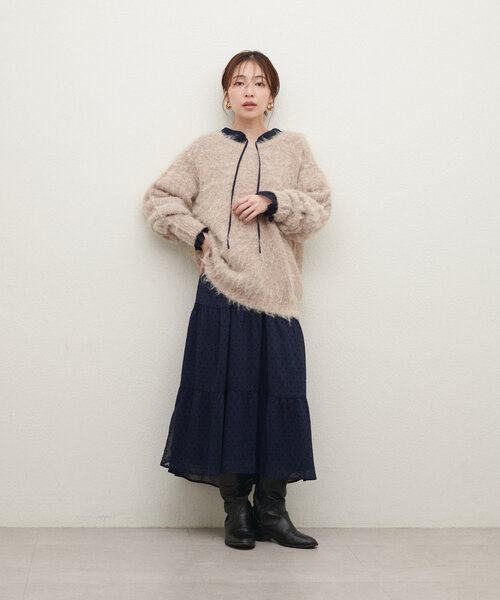 natural couture(ナチュラルクチュール)の「フリルトリム袖ティアードワンピース(ワンピース・レディース・オフホワイト/ネイビー・MEDIUM/LARGE)」の13枚目の写真