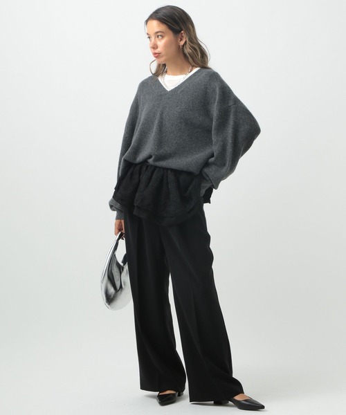 BAYFLOW（ベイフロー）の「[ウエストゴム仕様]ダブルタックワイドパンツ（その他パンツ・レディース・グレイッシュベージュ/ブラック・MEDIUM/SMALL）」の3枚目の写真